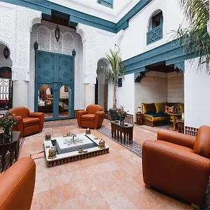 رياض دار الحمراء رياد